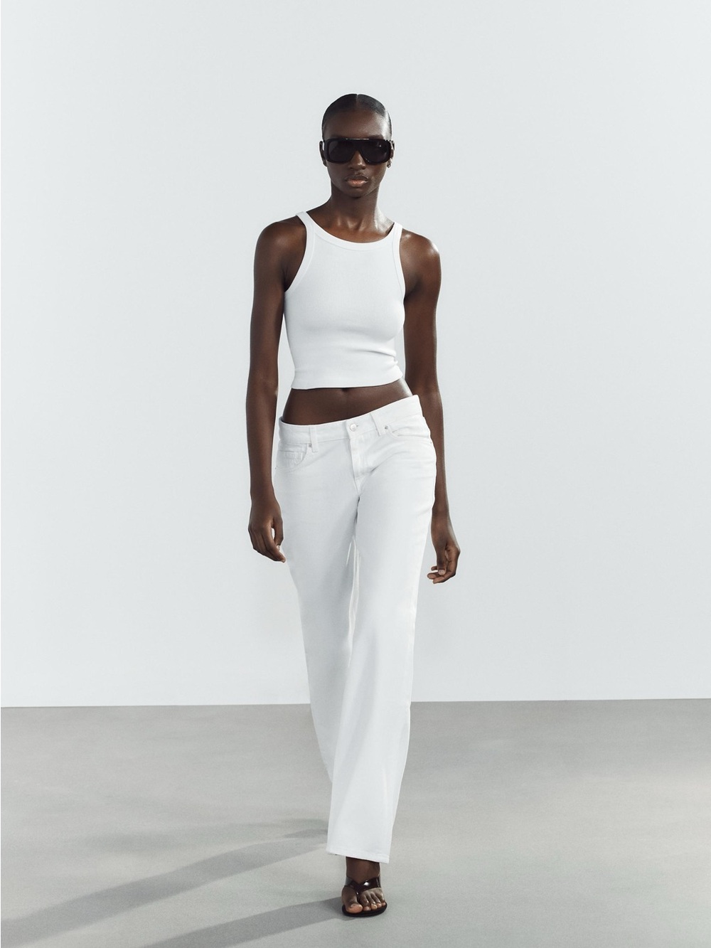 Zara Wide Leg Low Rise White Jeans